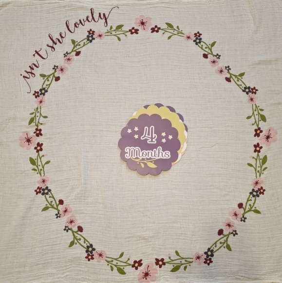 Baby's First year Muslin Memory Blanket - Picture 2 of 5